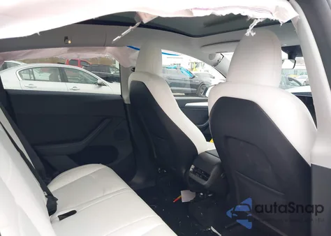 2023 Tesla Model Y Awd/Long Range Dual Motor All-Wheel Drive из США, поврежденный, VIN 7SAYGDEE8PA121641